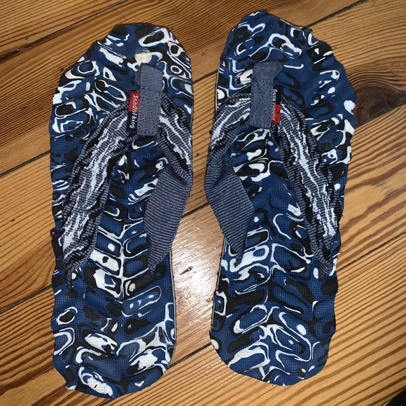 Flip flops - Picture 1 of 2